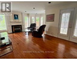 Family room - 4040 Lookout Court, Mississauga, ON L4W4E9 Photo 7