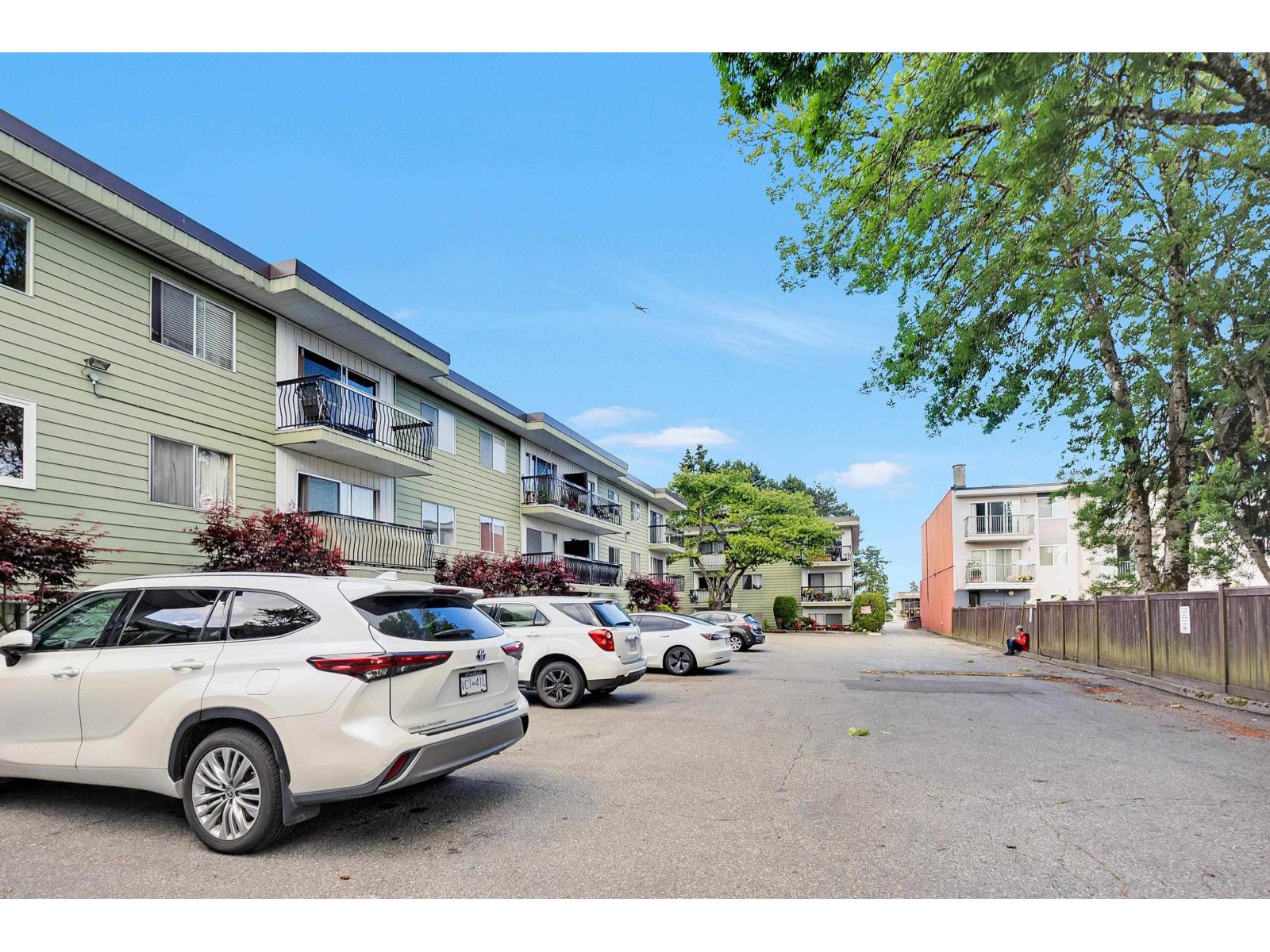 #359B-8635 120 Street, Delta