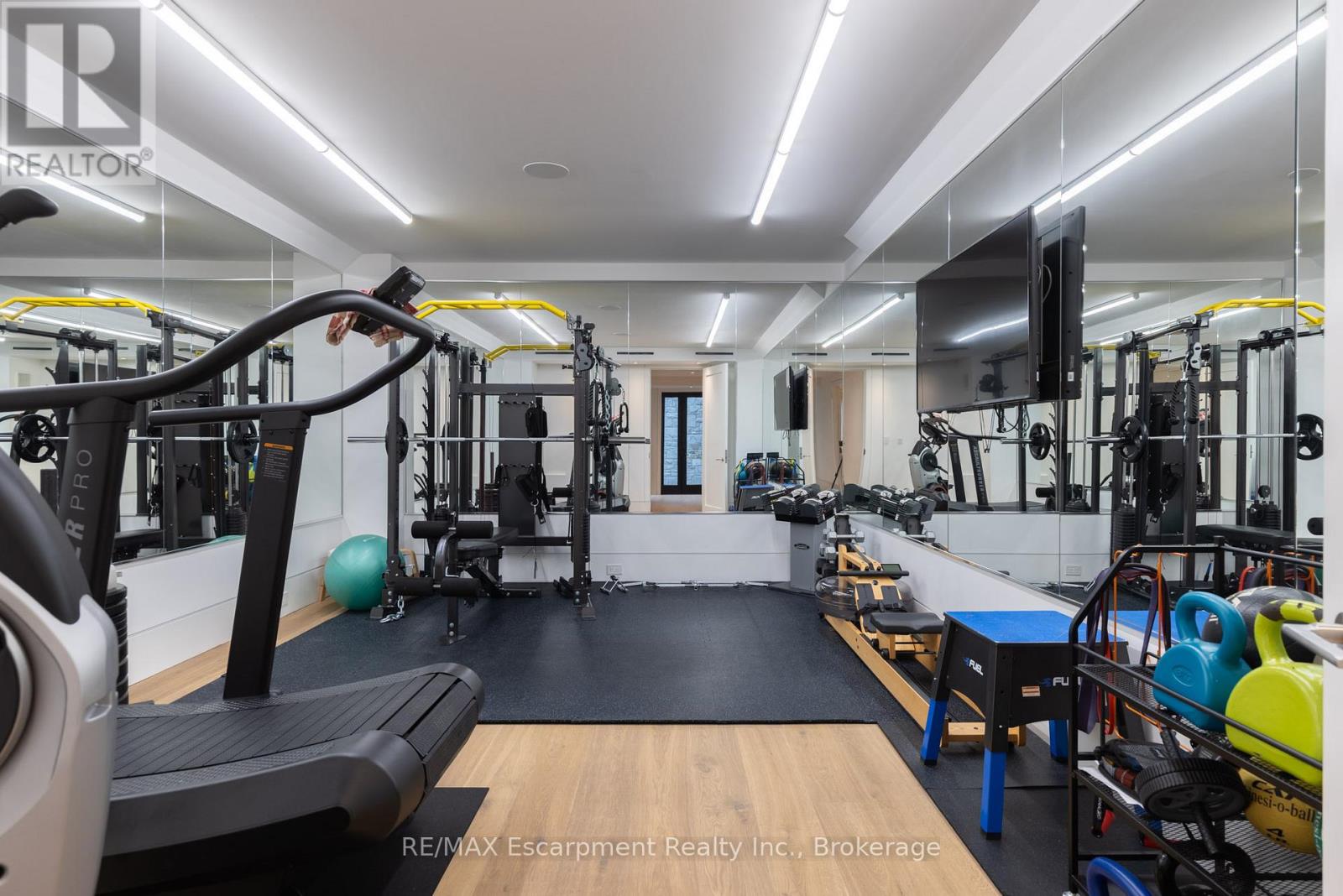 129 WOLFDALE AVENUE - Image 36