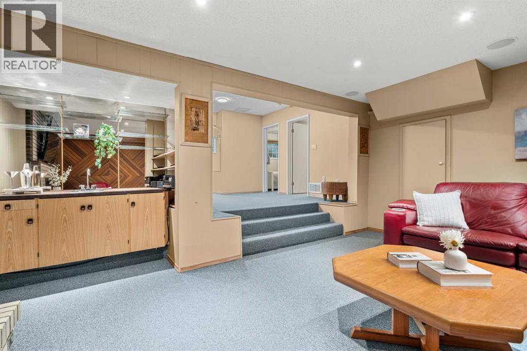 Family Room - Lower