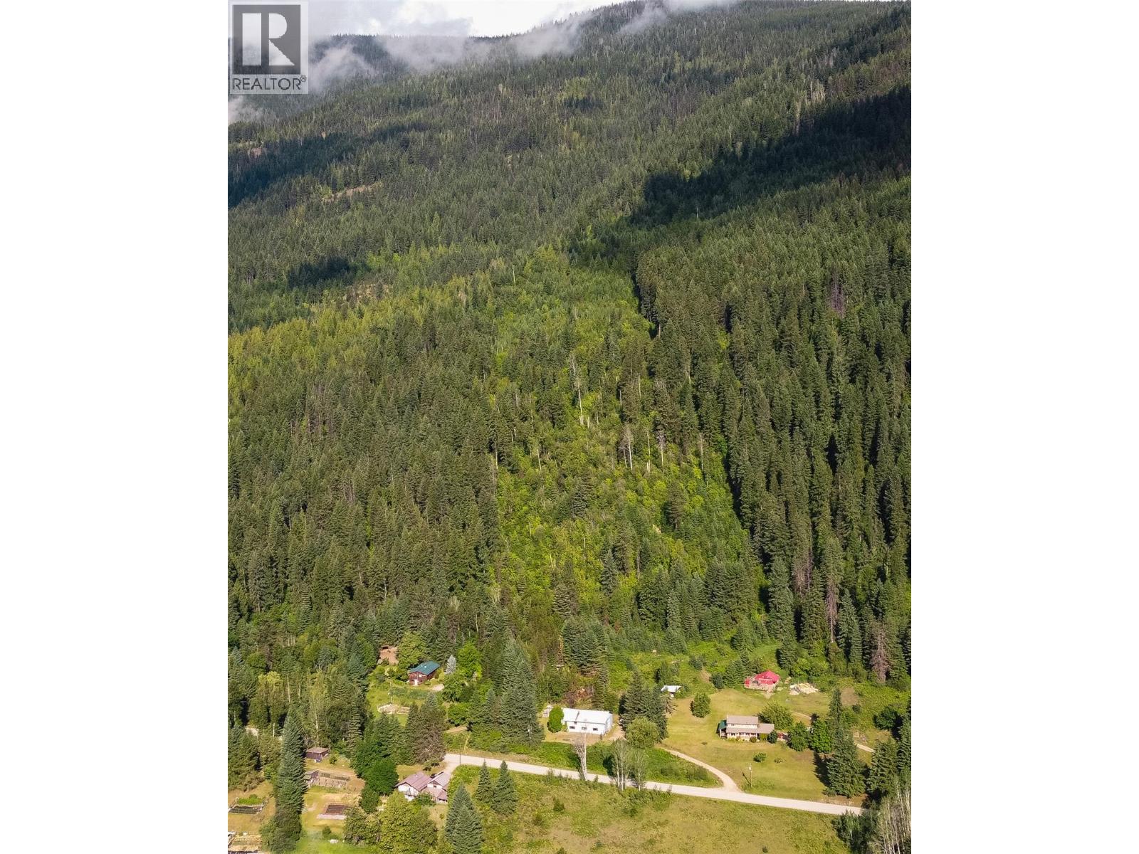 6777 PERRY'S BACK Road - 40