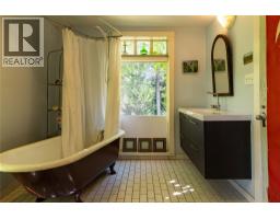 6777 Perry's Back Road, Winlaw, BC V0G2J0 Photo 25