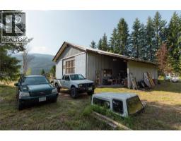 6777 Perry's Back Road, Winlaw, BC V0G2J0 Photo 32