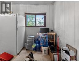 6693 Hyra Road, 100 Mile House, BC V0K2E2 Photo 11