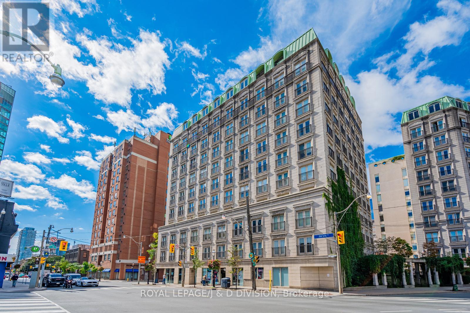 Listing photo of 803 - 120 LOMBARD STREET