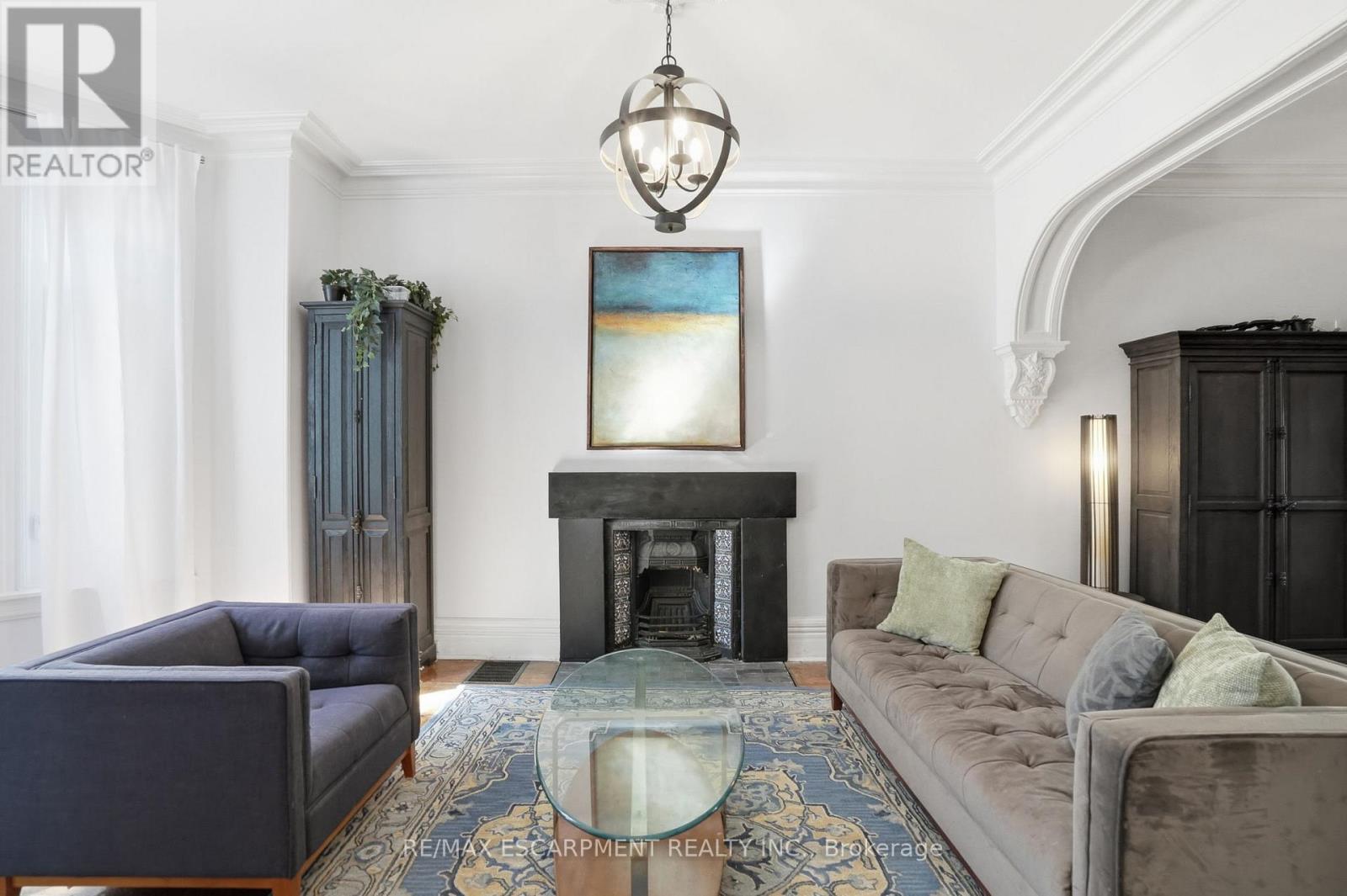 101 VICTORIA AVENUE S - 8