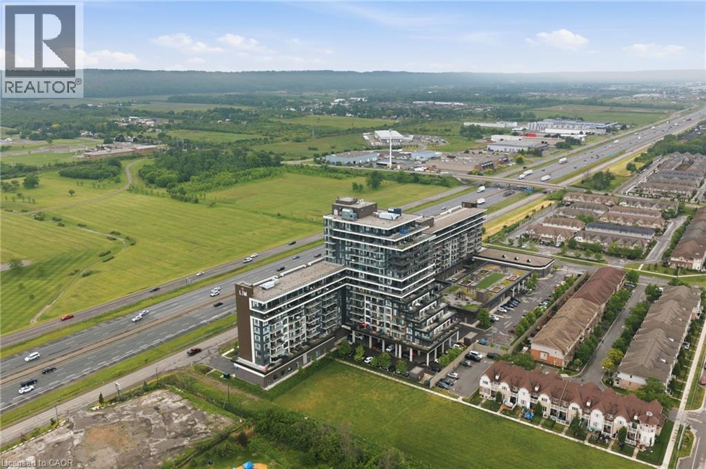 #1201 550 NORTH SERVICE Road - 38