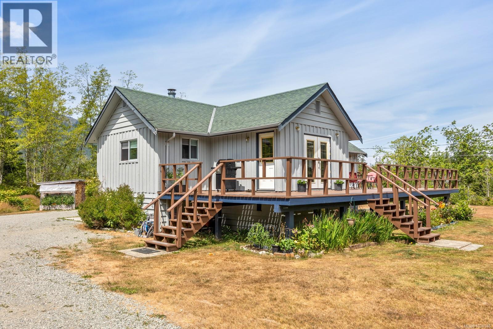 843 Sayward Rd - 11