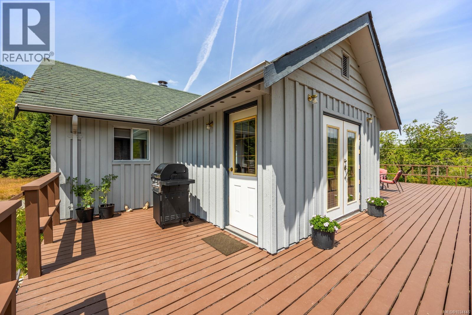 843 Sayward Rd - 12