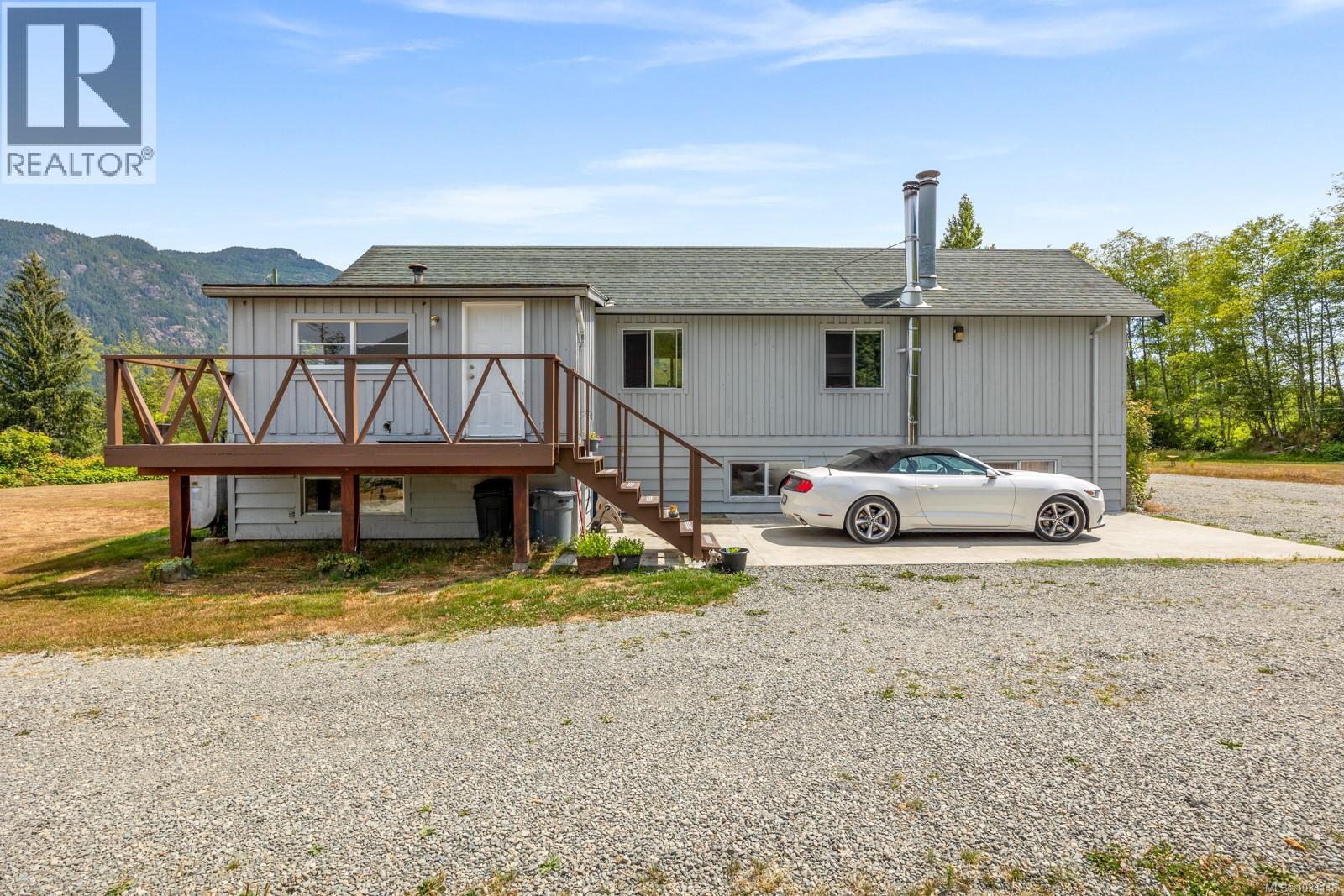 843 Sayward Rd - 8
