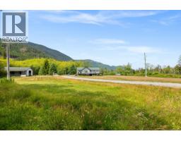 Laundry room - 843 Sayward Rd, Sayward, BC V0P1R0 Photo 17