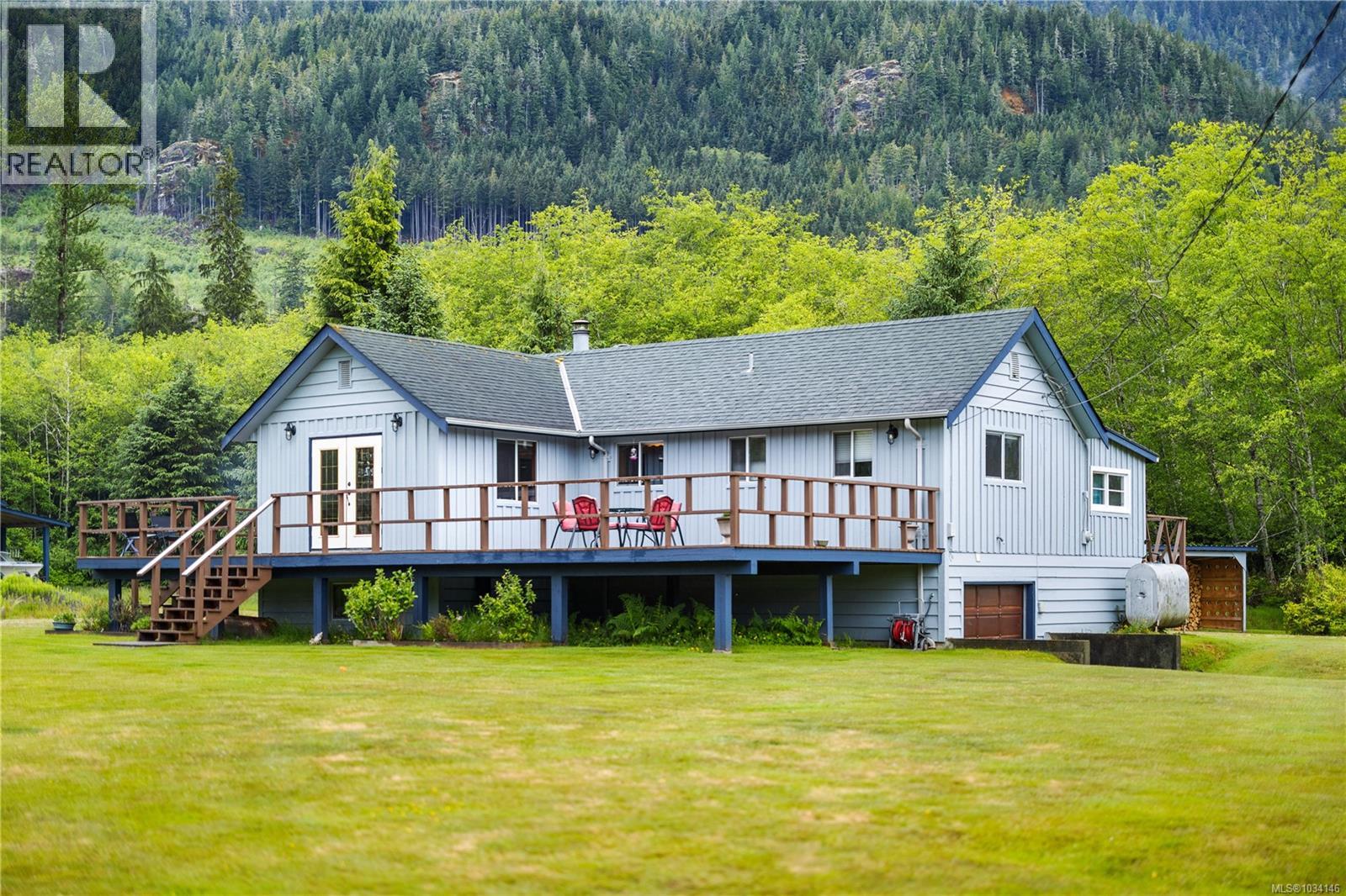 843 Sayward Rd - 1