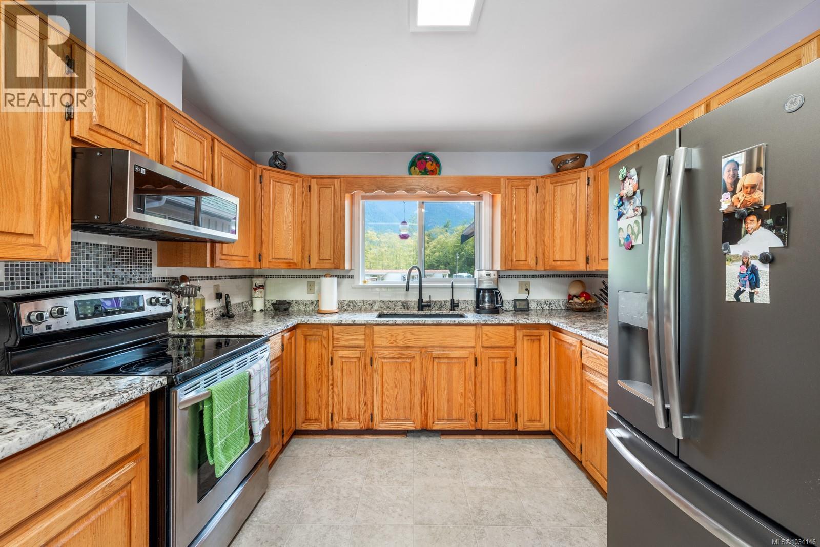 843 Sayward Rd - 29