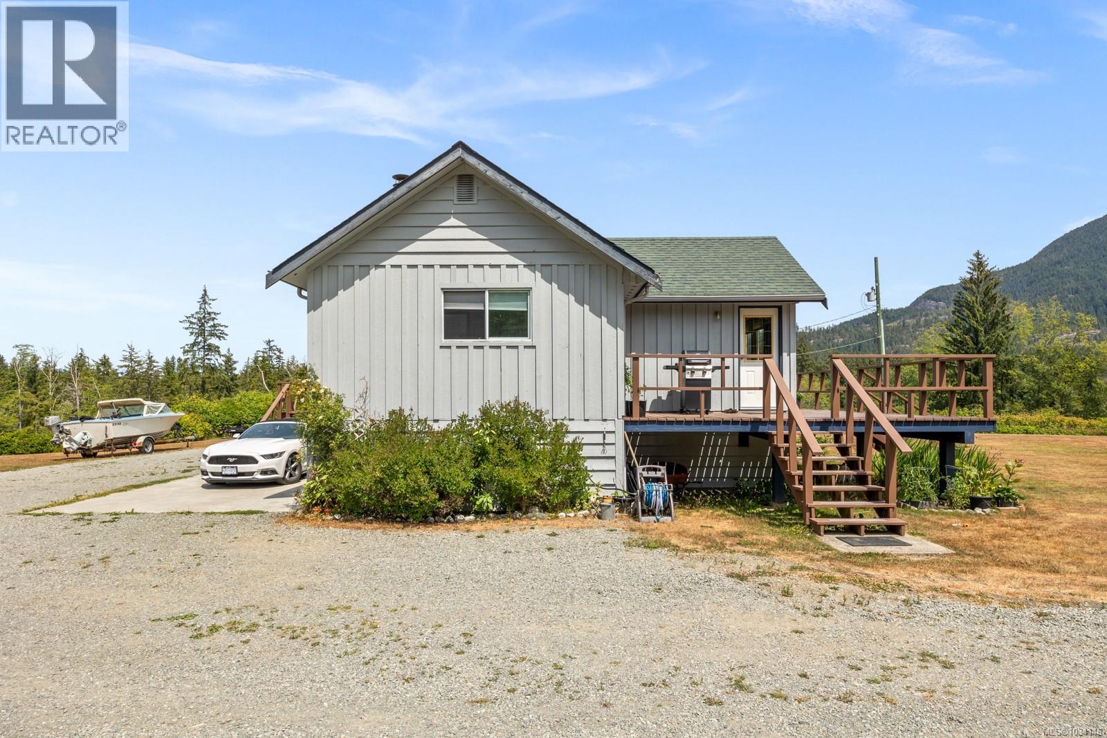 843 Sayward Rd - 10
