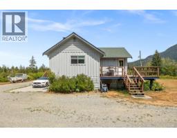 Bedroom - 843 Sayward Rd, Sayward, BC V0P1R0 Photo 10