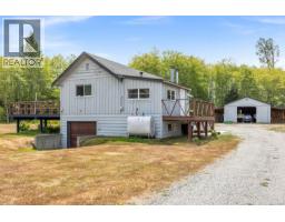 Recreation room - 843 Sayward Rd, Sayward, BC V0P1R0 Photo 7