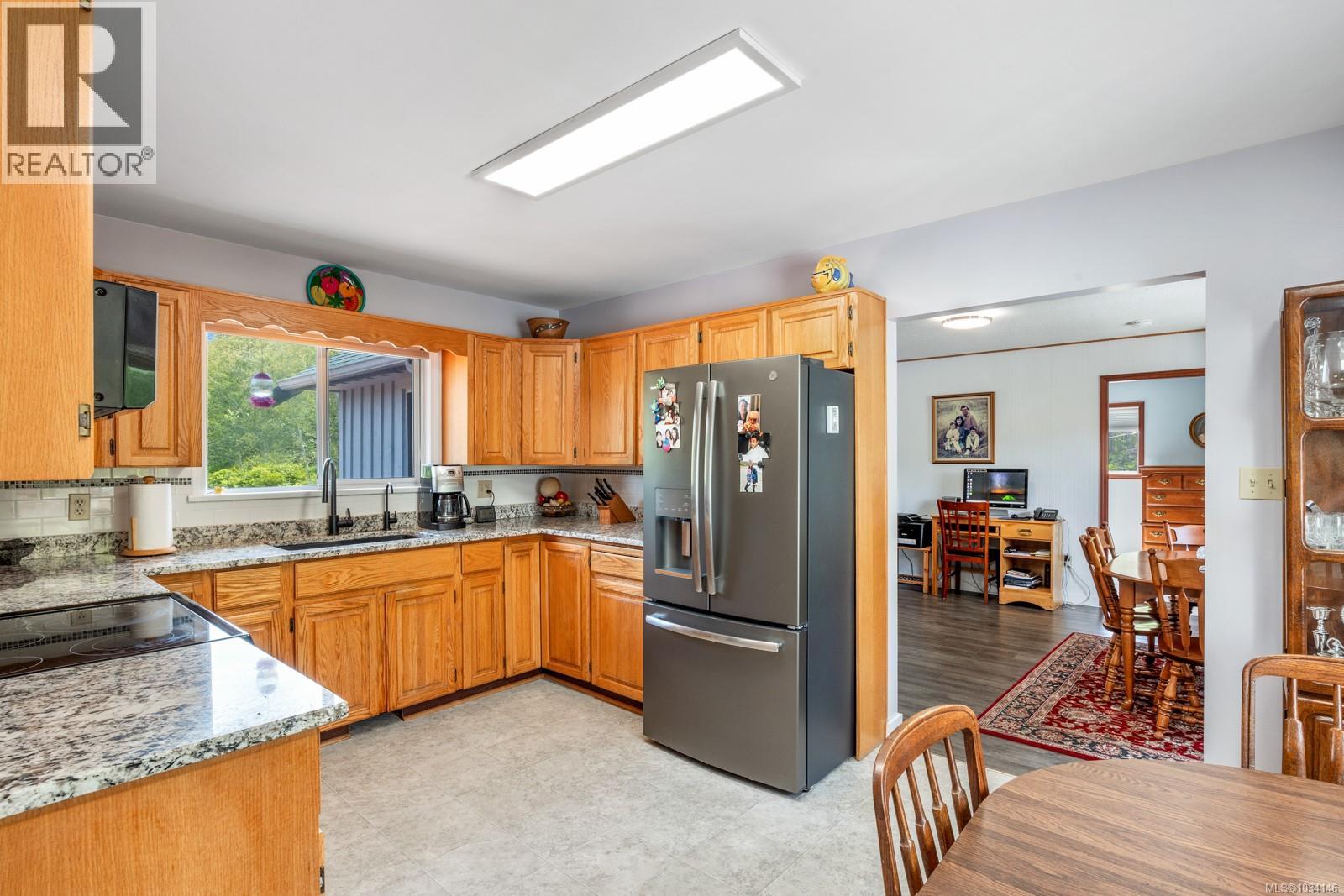 843 Sayward Rd - 28