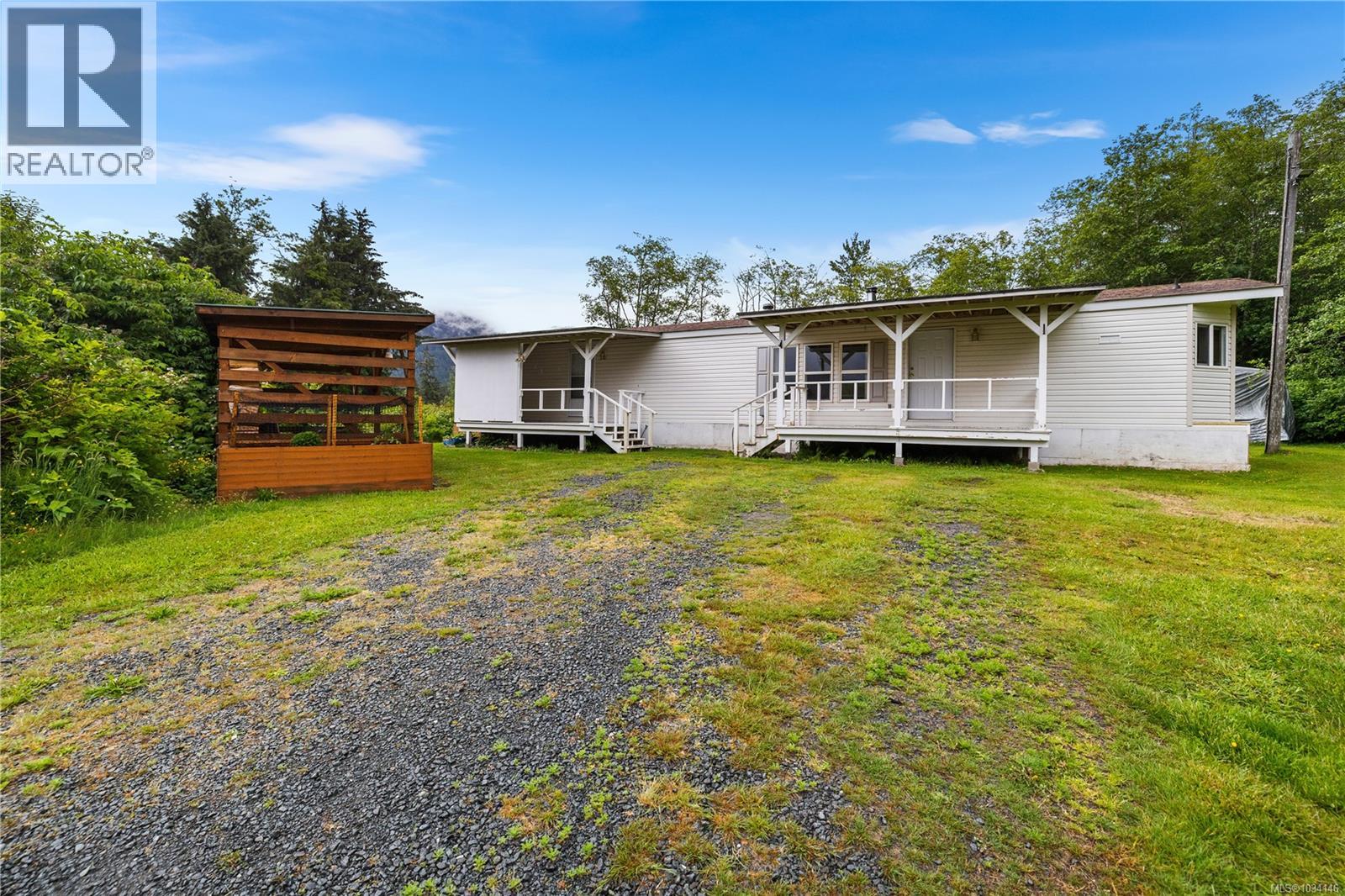 843 Sayward Rd - 51