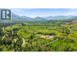 843 Sayward Rd, Sayward, BC V0P1R0 Photo 71