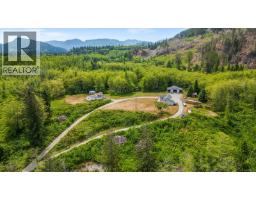 843 Sayward Rd, Sayward, BC V0P1R0 Photo 75