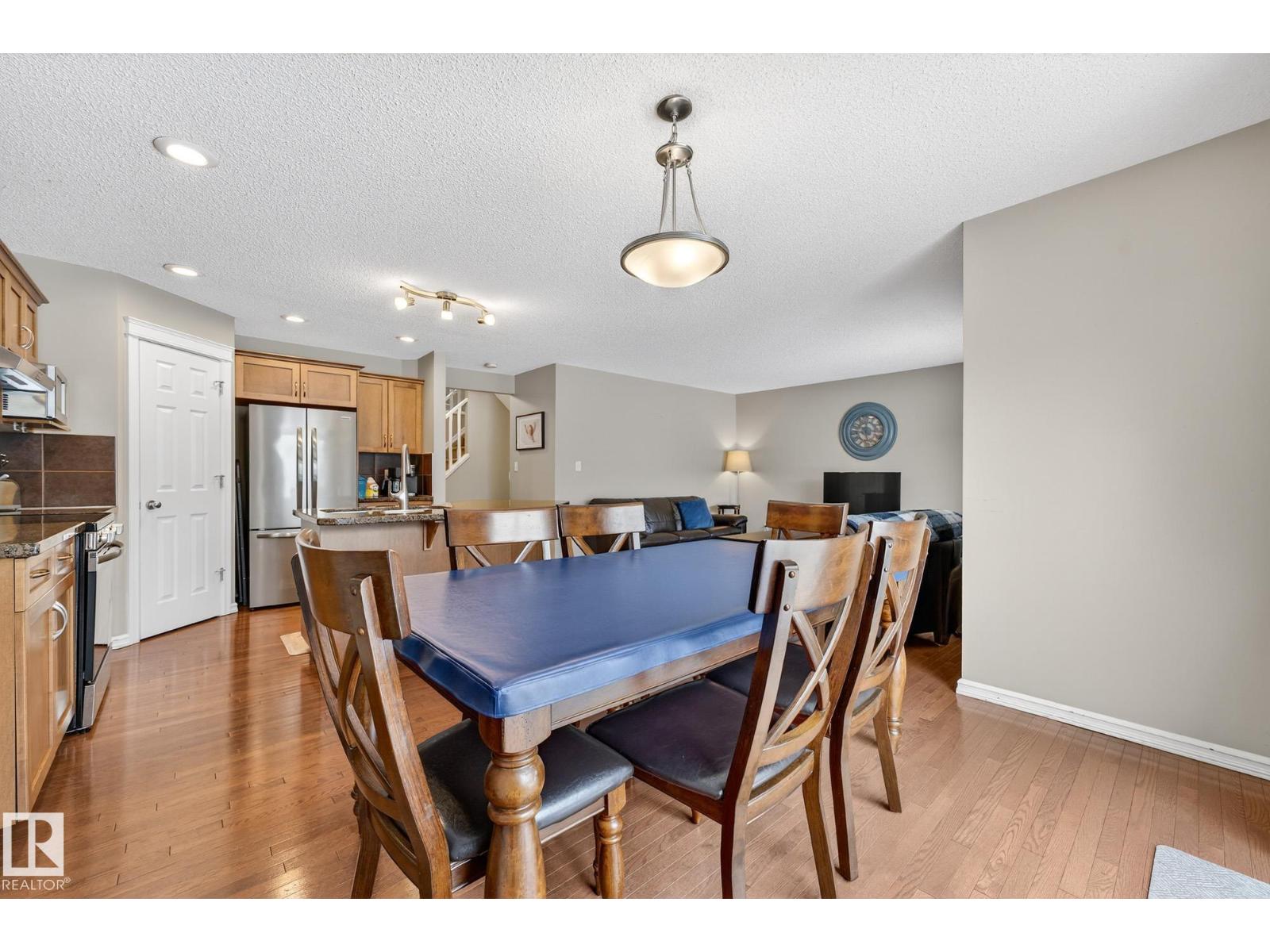 21907 95 AV NW - 15