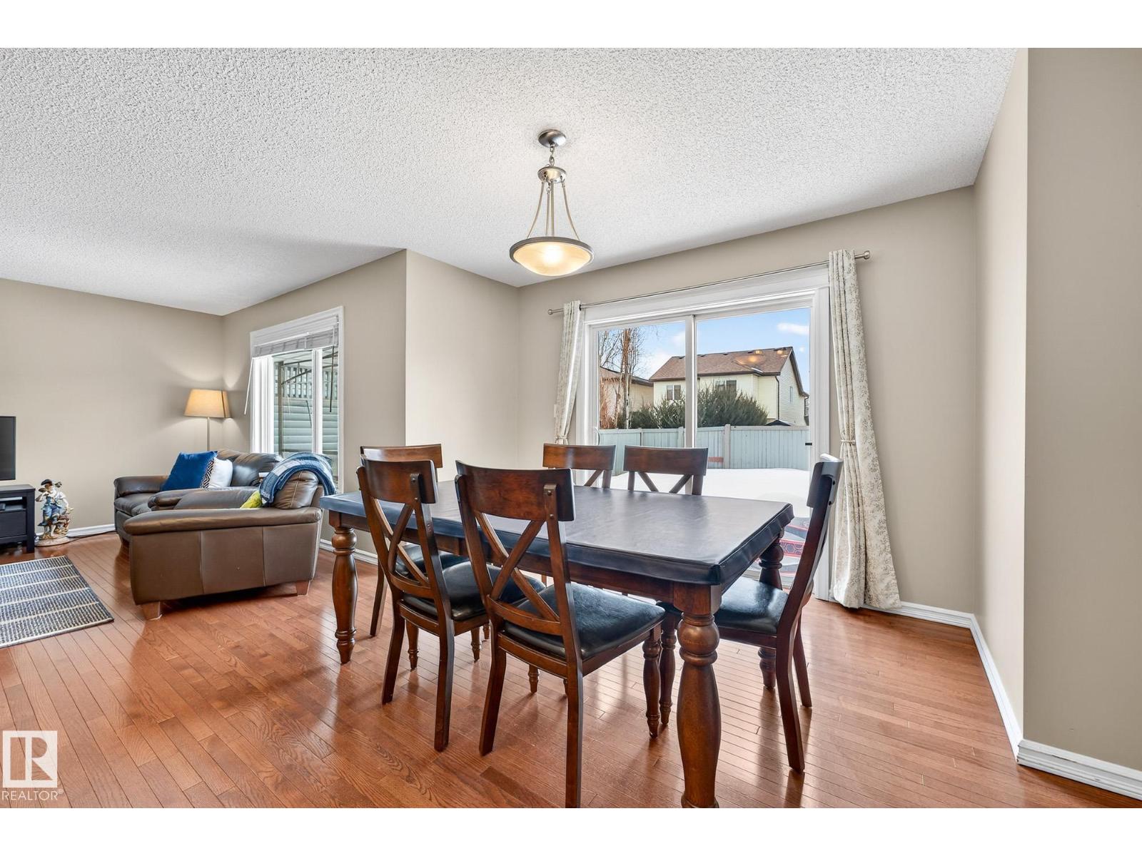 21907 95 AV NW - 16