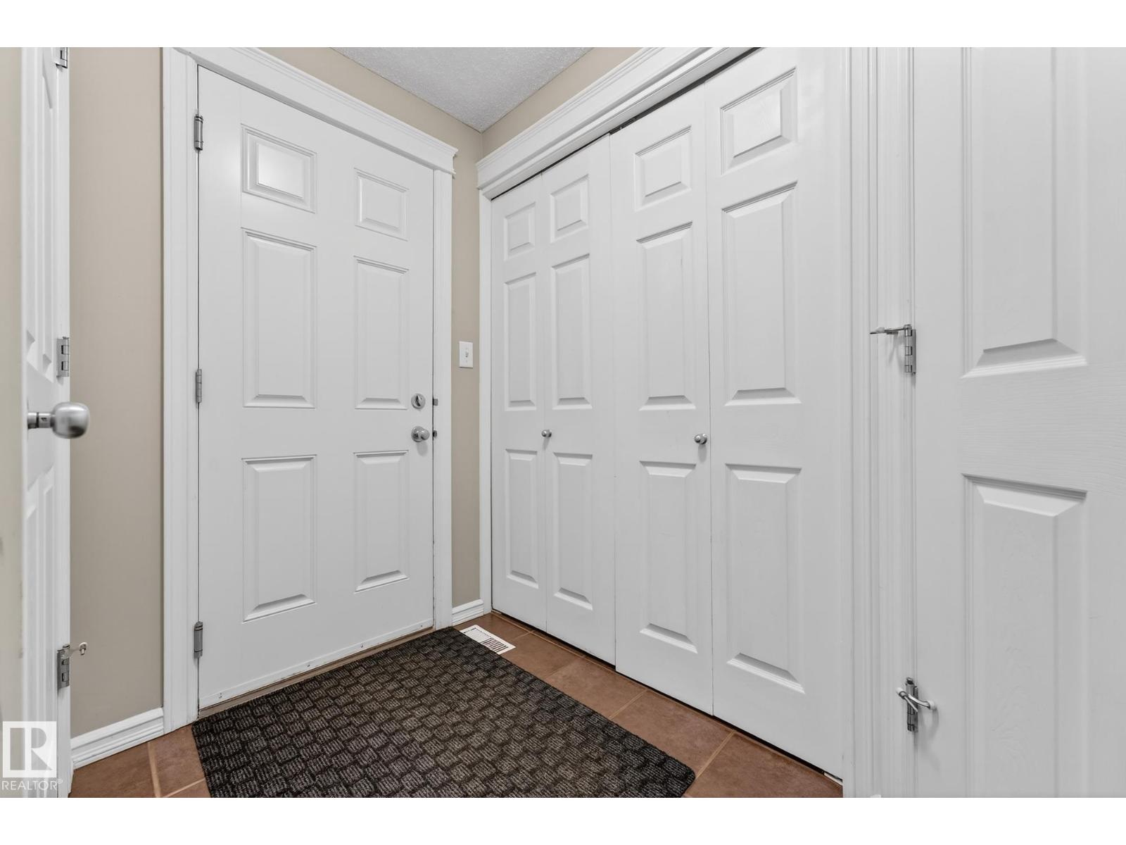 21907 95 AV NW - 18