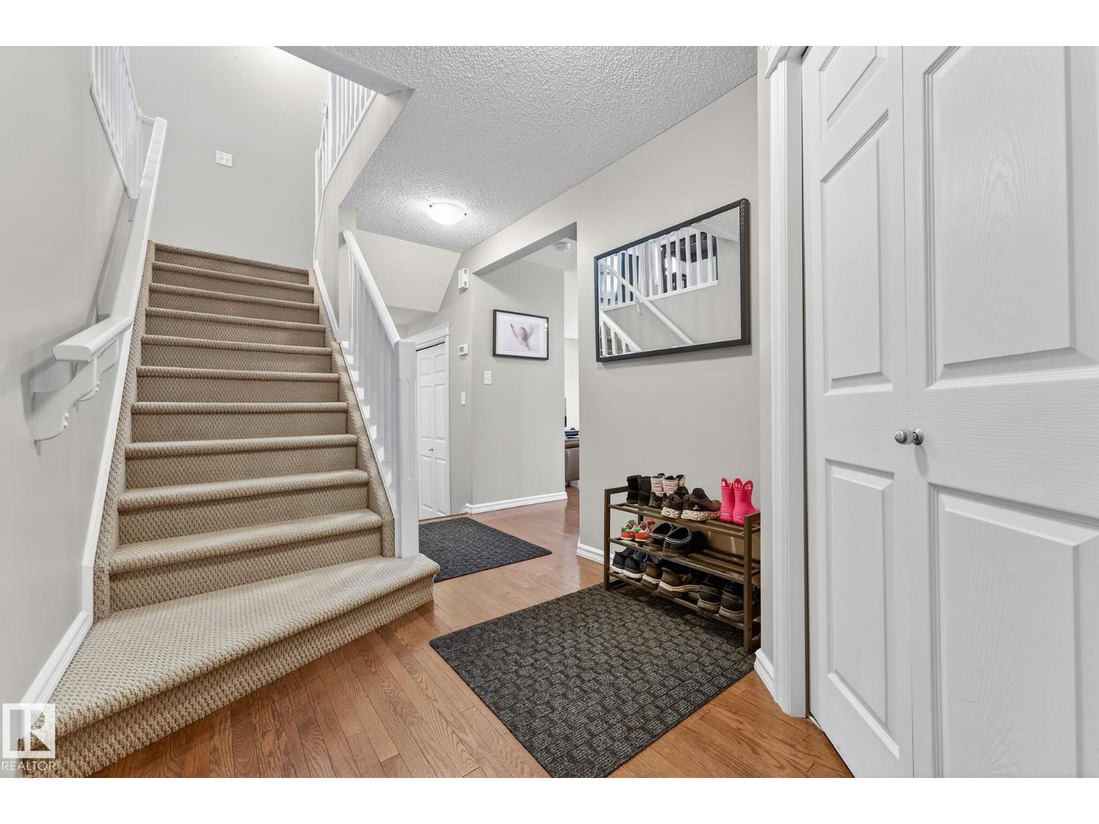 21907 95 AV NW - 3