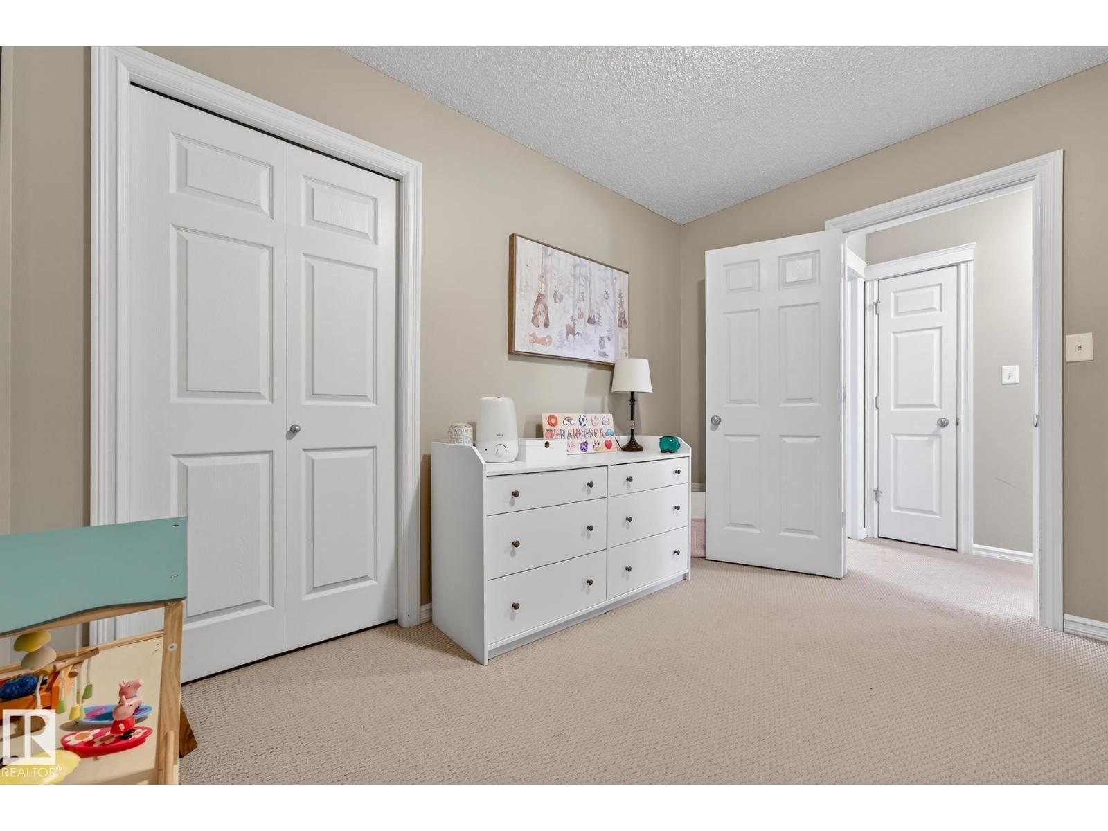 21907 95 AV NW - 31