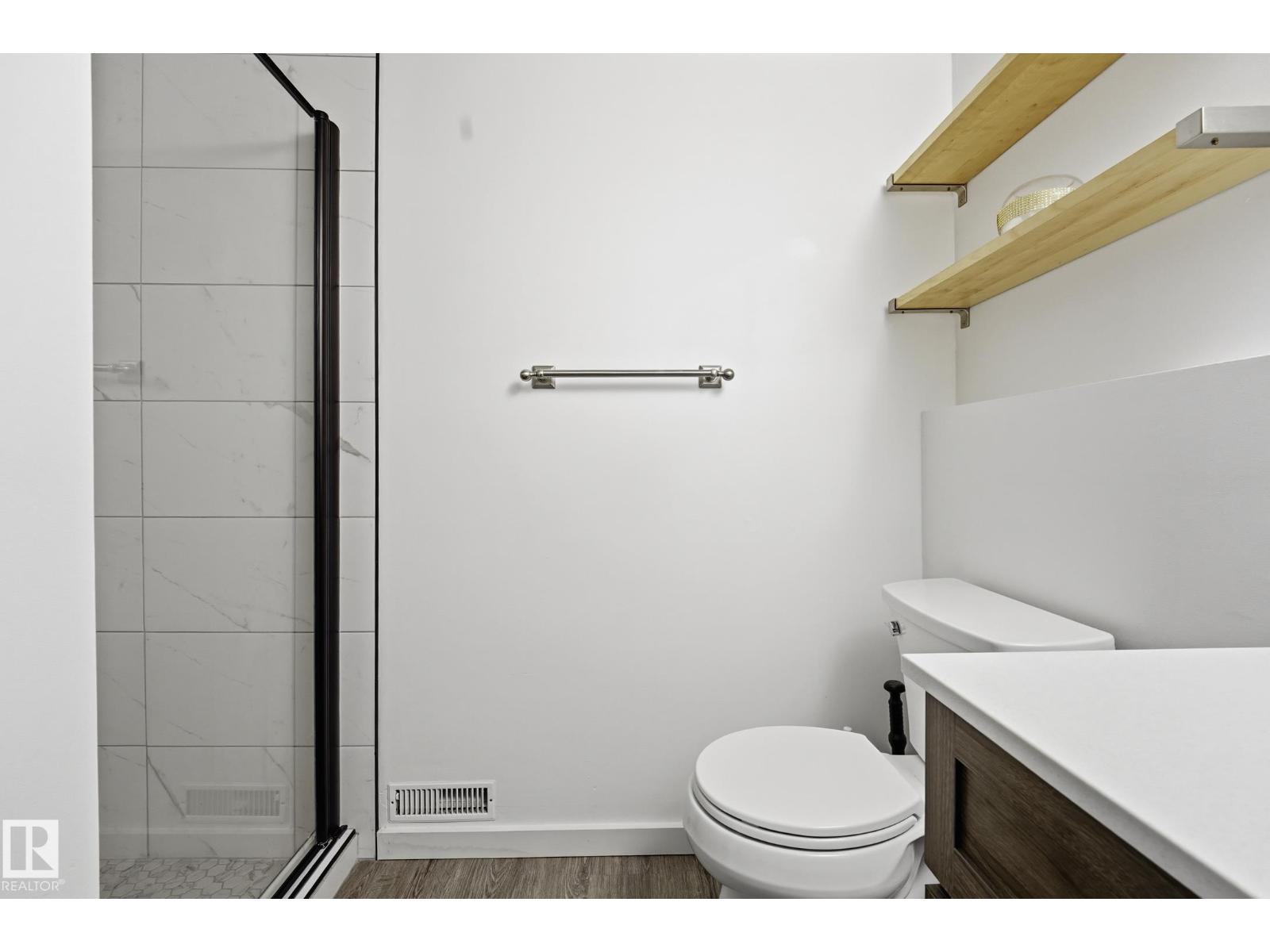 7303 180 ST NW — photo 19