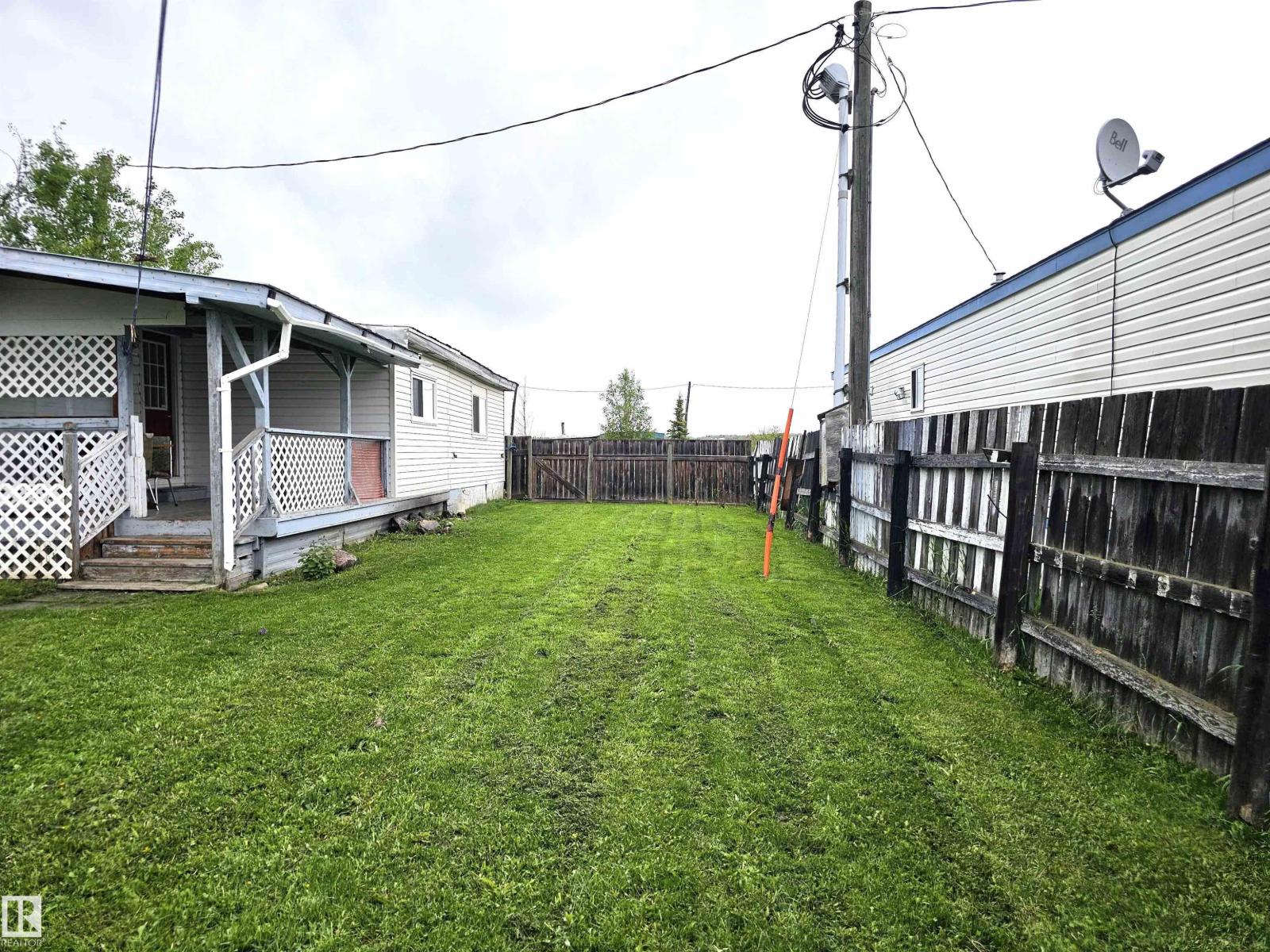 C17 - 6402 52 AV — photo 40