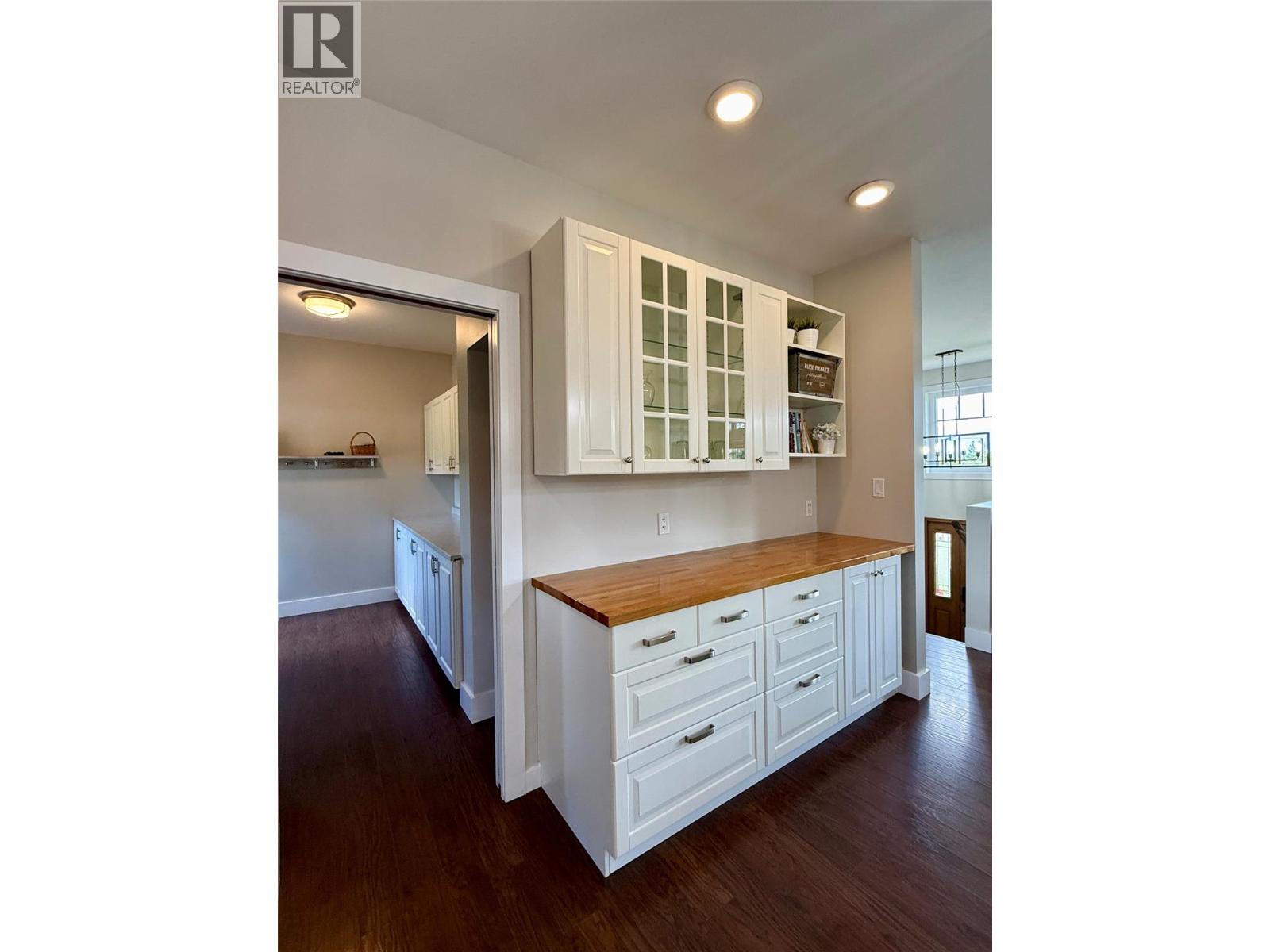 3350 PINERIDGE Road - 8