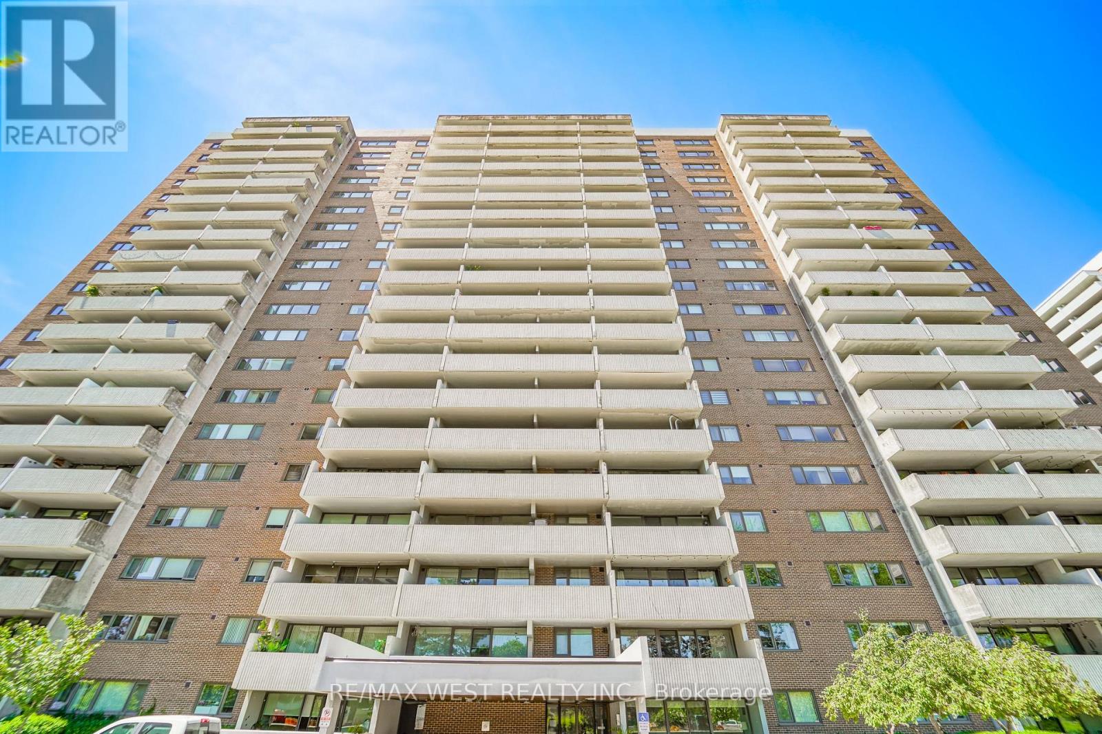 Listing photo of 1209 - 260 SCARLETT ROAD