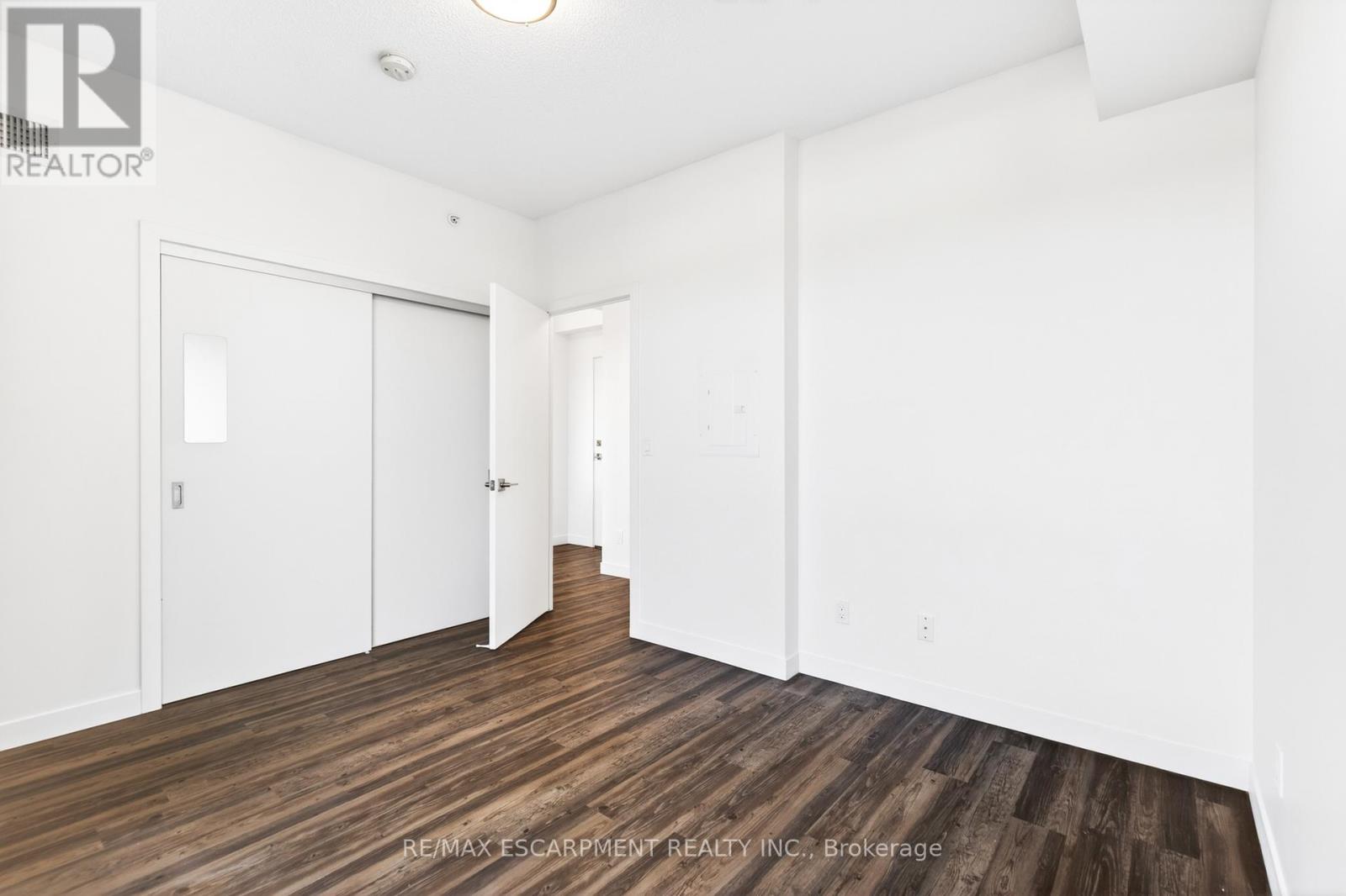 #611 2093 FAIRVIEW STREET - 23