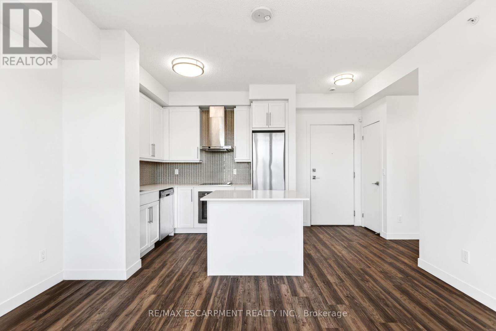 #611 2093 FAIRVIEW STREET - 8