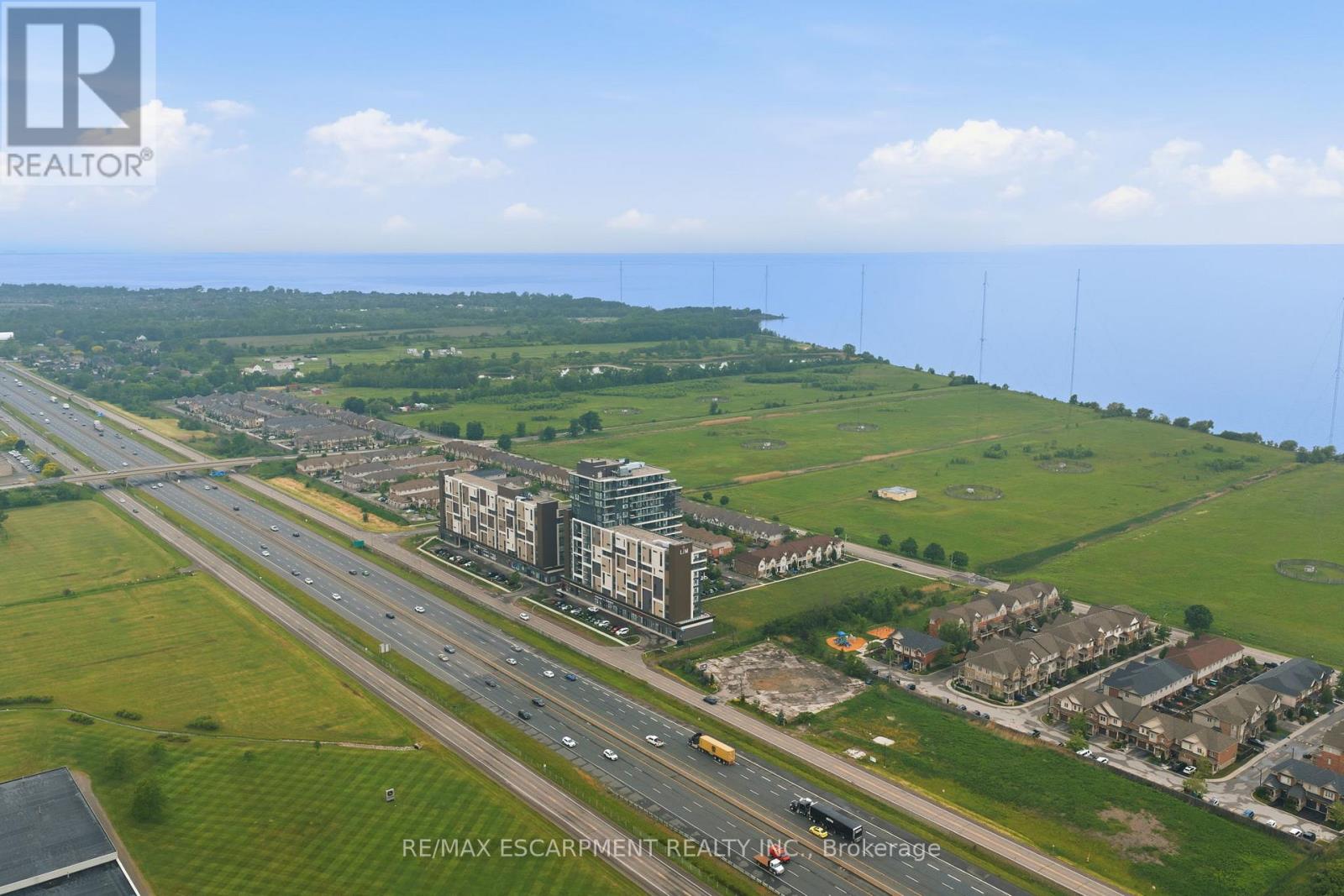 #1201 550 NORTH SERVICE ROAD - 39