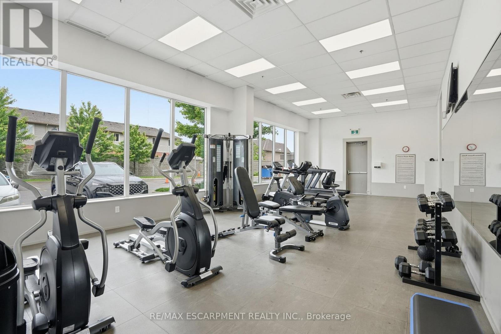 #1201 550 NORTH SERVICE ROAD - 34