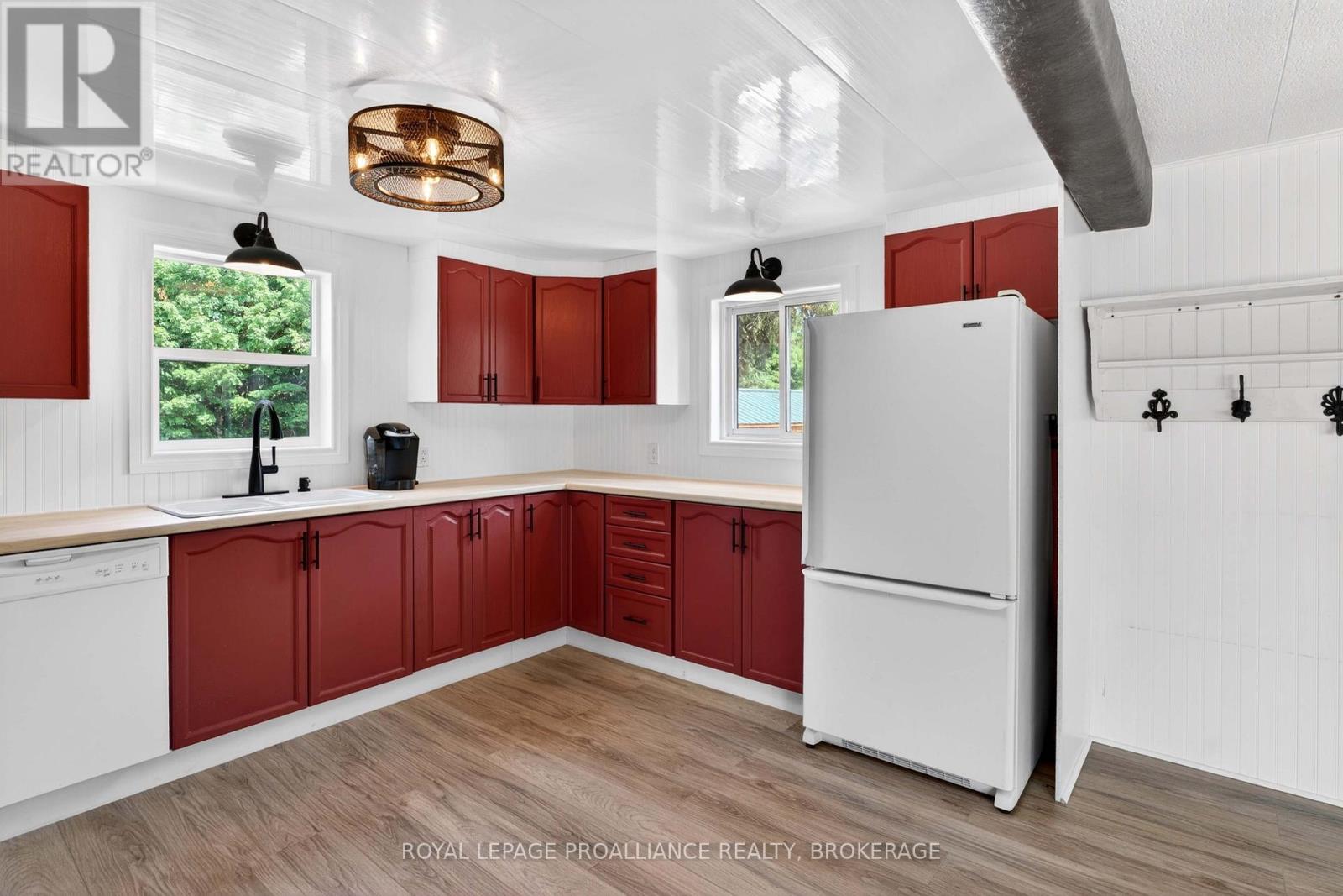 1040 ANTOINE ROAD - 13