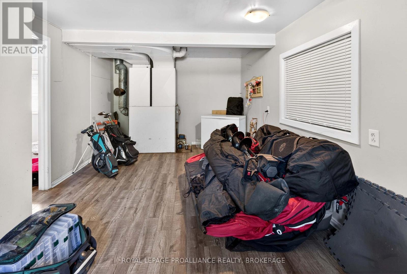 1040 ANTOINE ROAD - 26