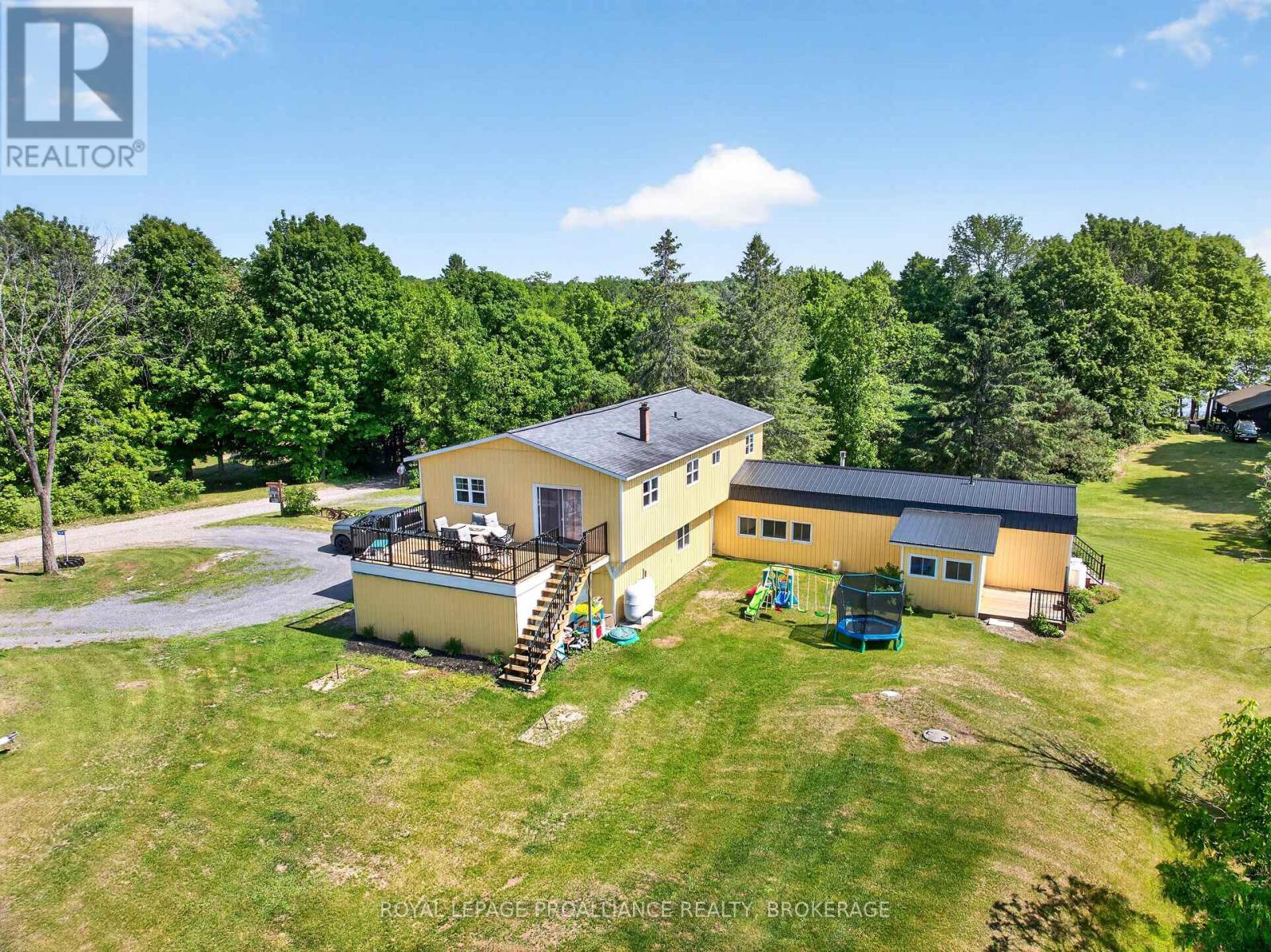 1040 ANTOINE ROAD - 4