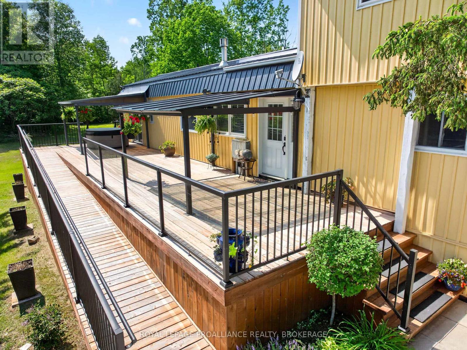 1040 ANTOINE ROAD - 7