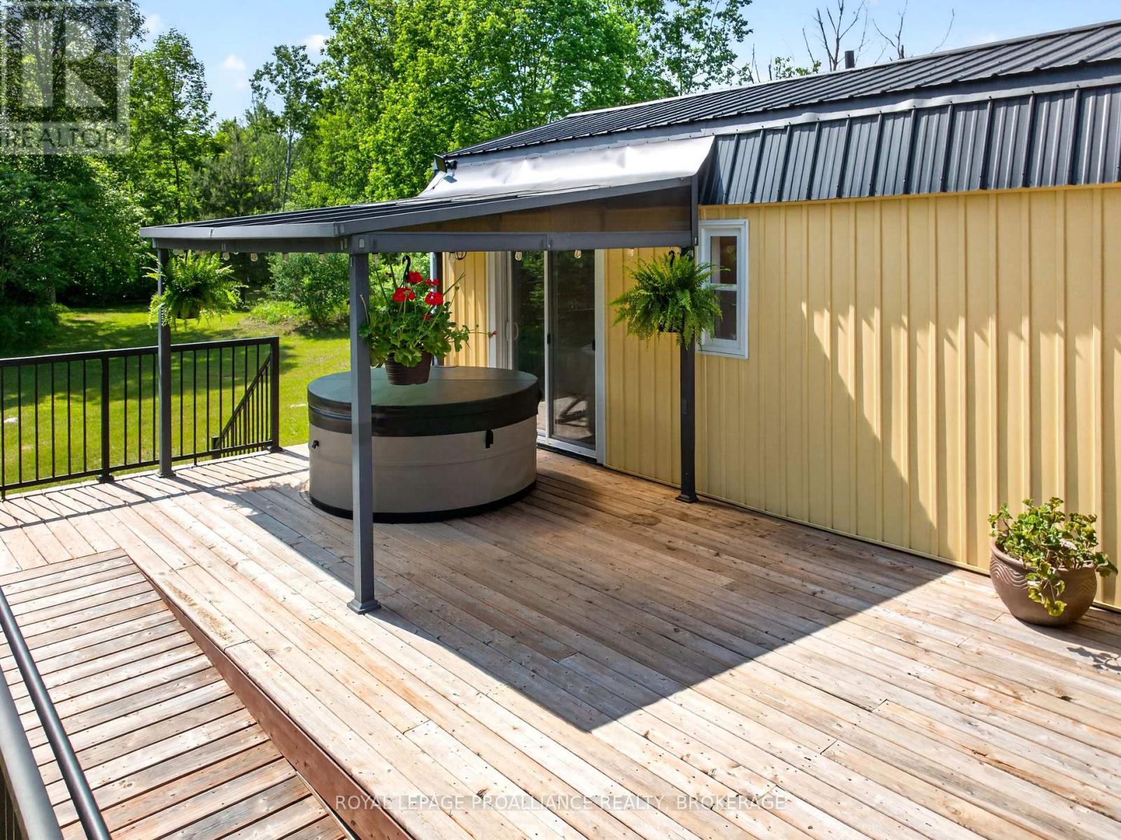 1040 ANTOINE ROAD - 9