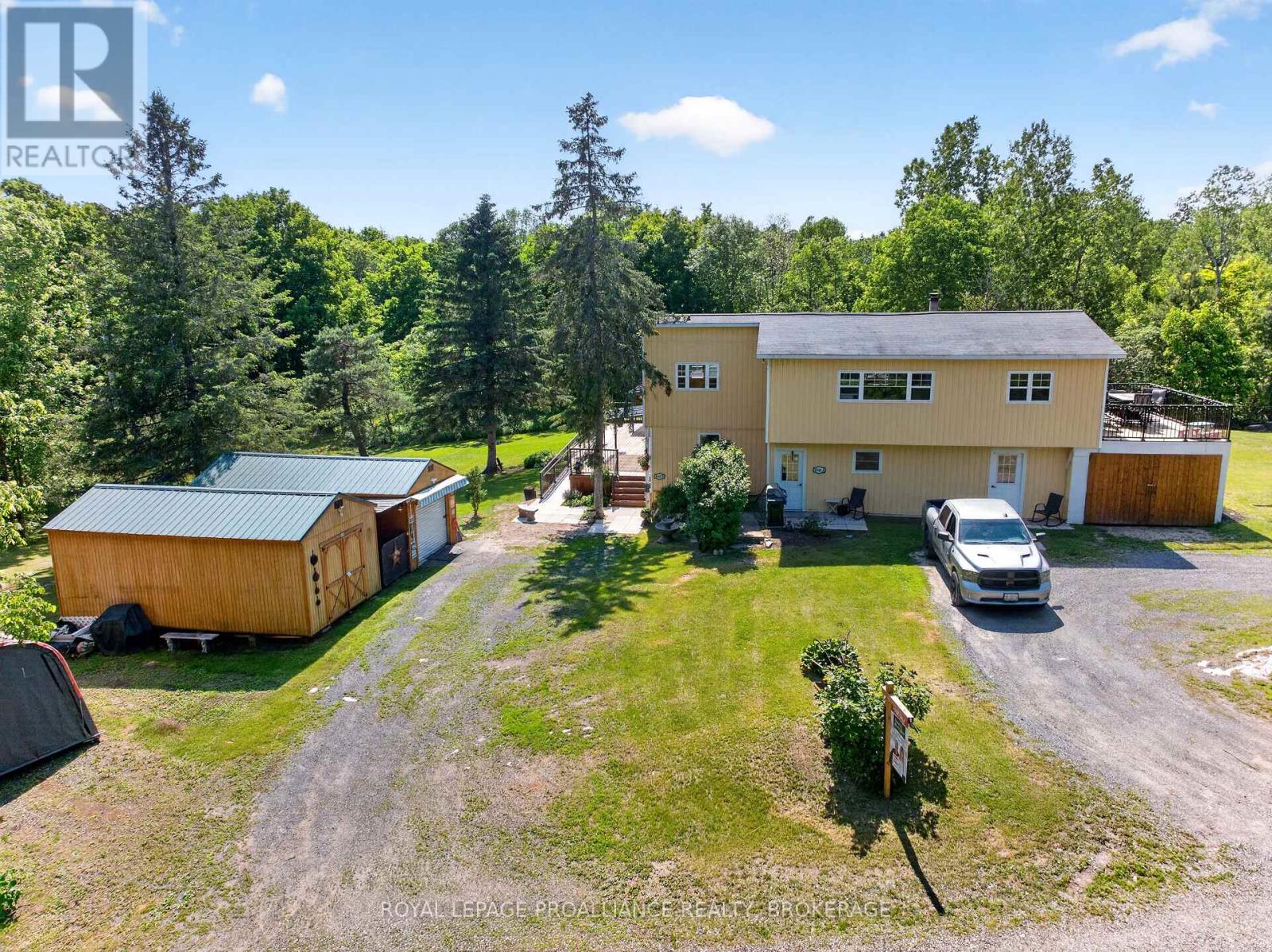 1040 ANTOINE ROAD - 43