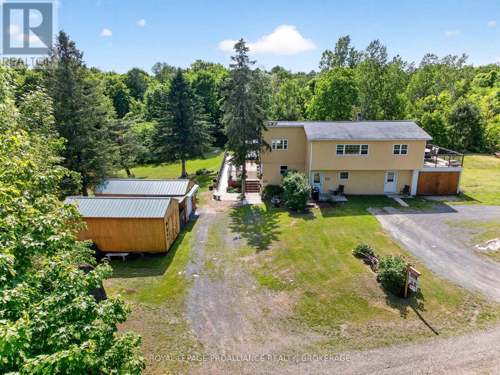 1040 ANTOINE ROAD - 44