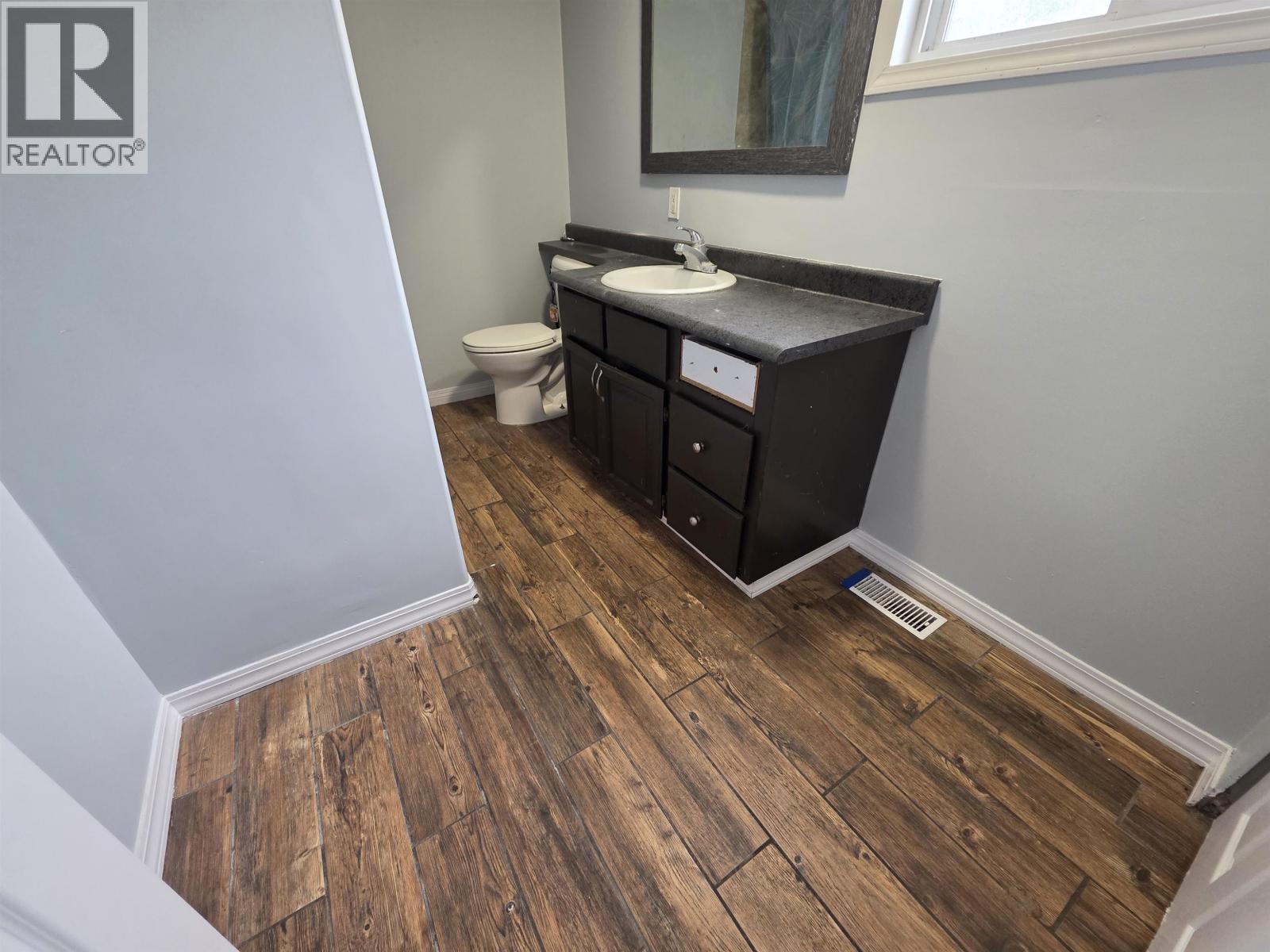 4626 SCOTT AVENUE - 12