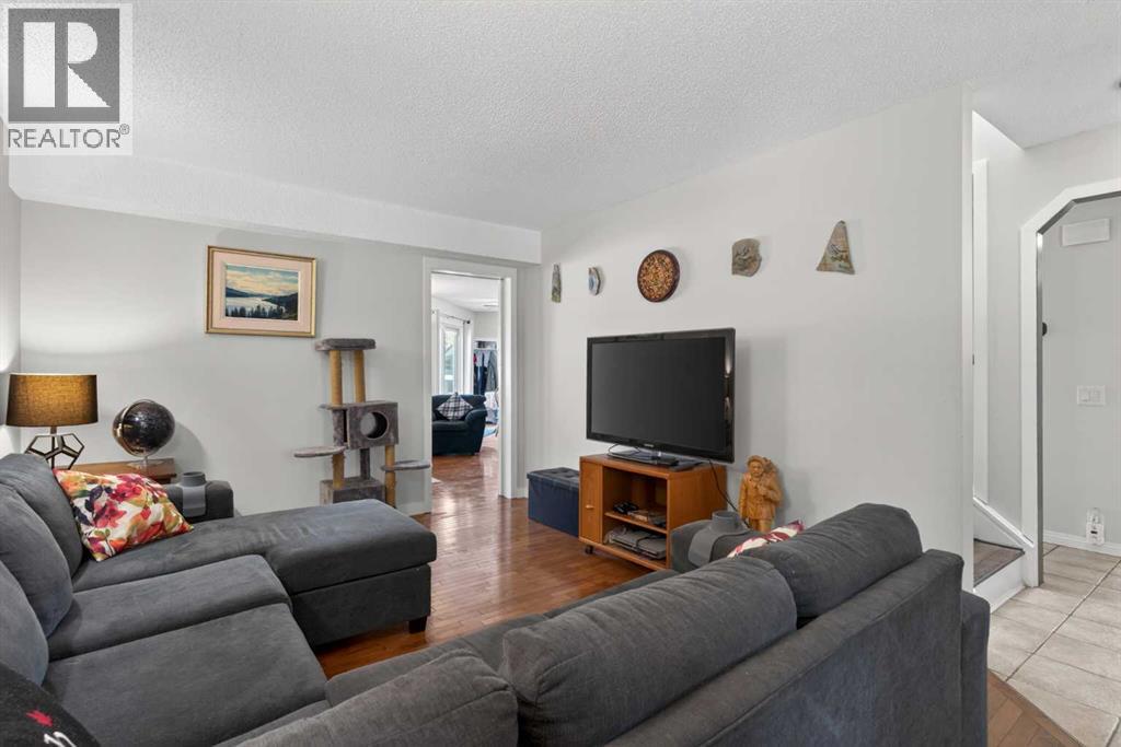 101 Douglasbank Way SE — photo 8