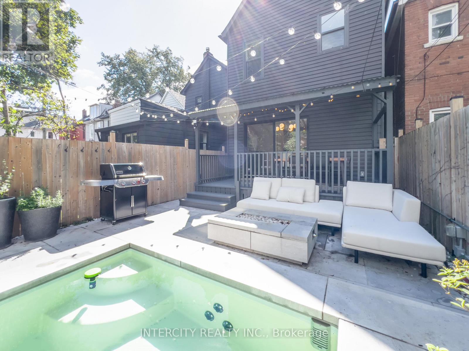 92 DAGMAR AVENUE - 12