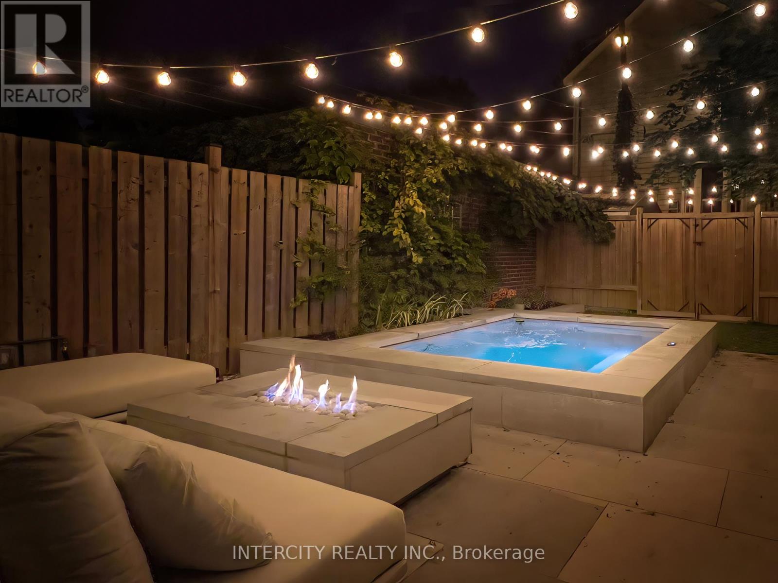 92 DAGMAR AVENUE - 11