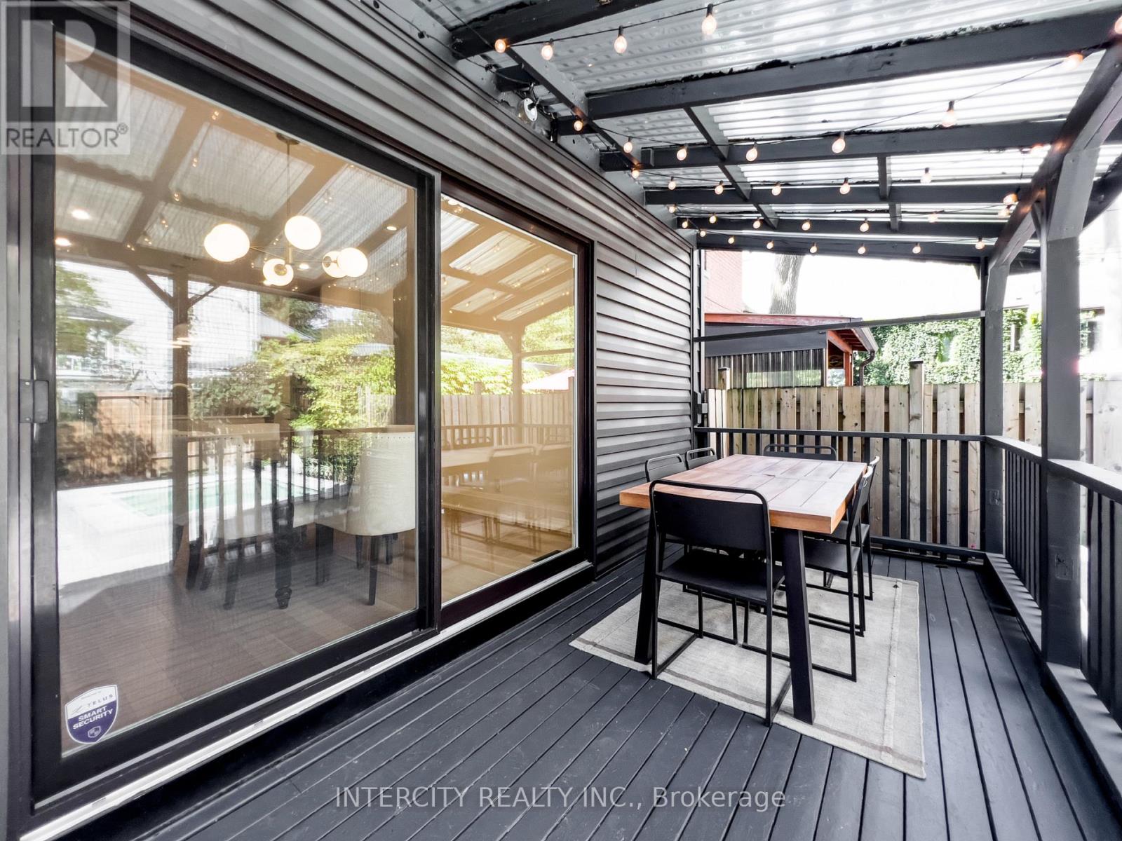 92 DAGMAR AVENUE - 13