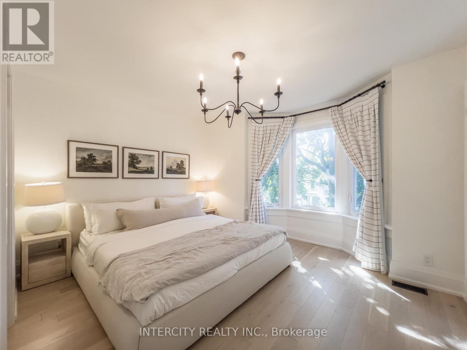 92 DAGMAR AVENUE - 7